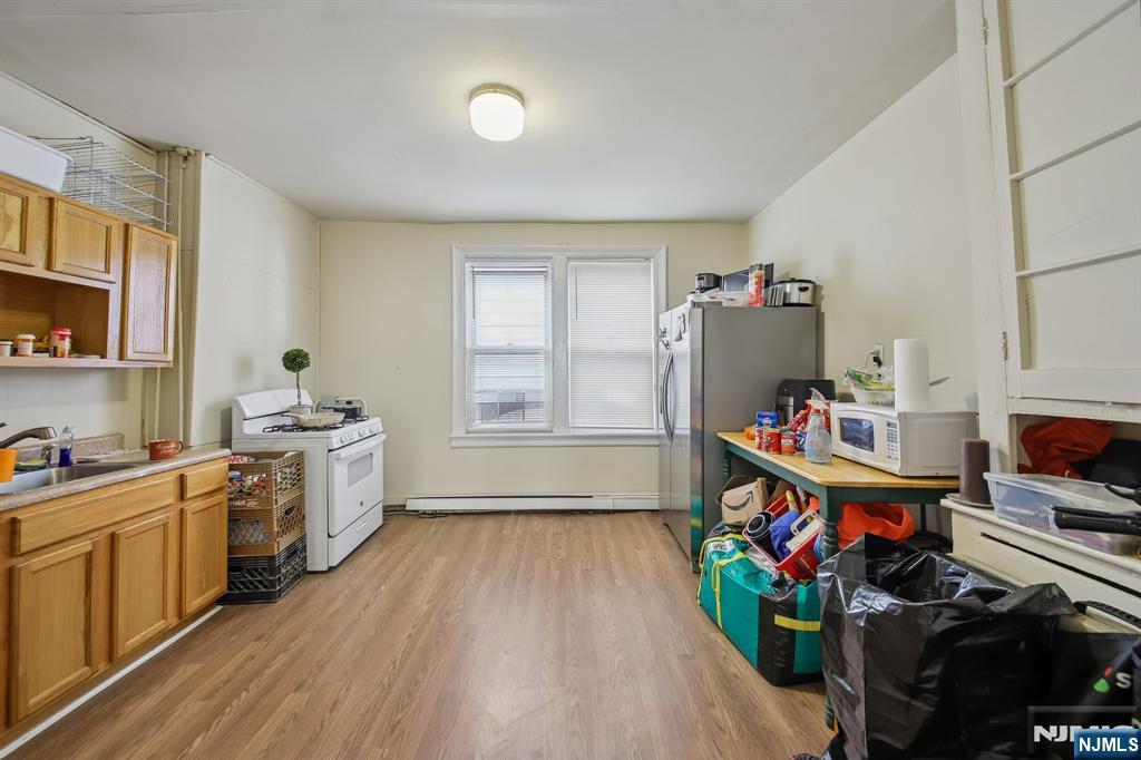 17 Myrtle Avenue