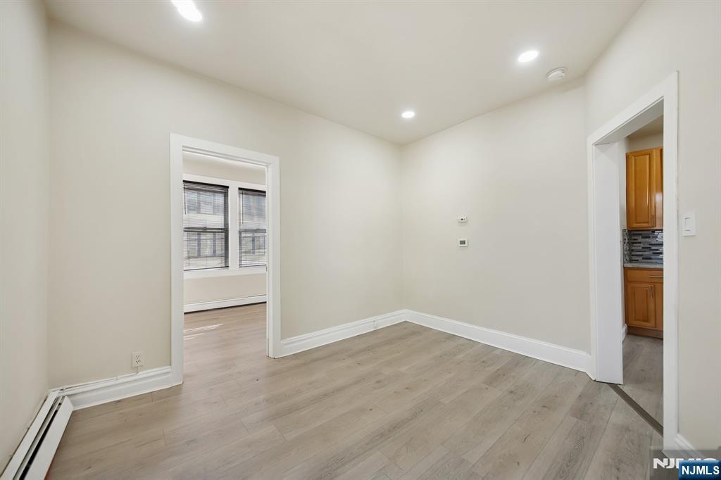 17 Myrtle Avenue