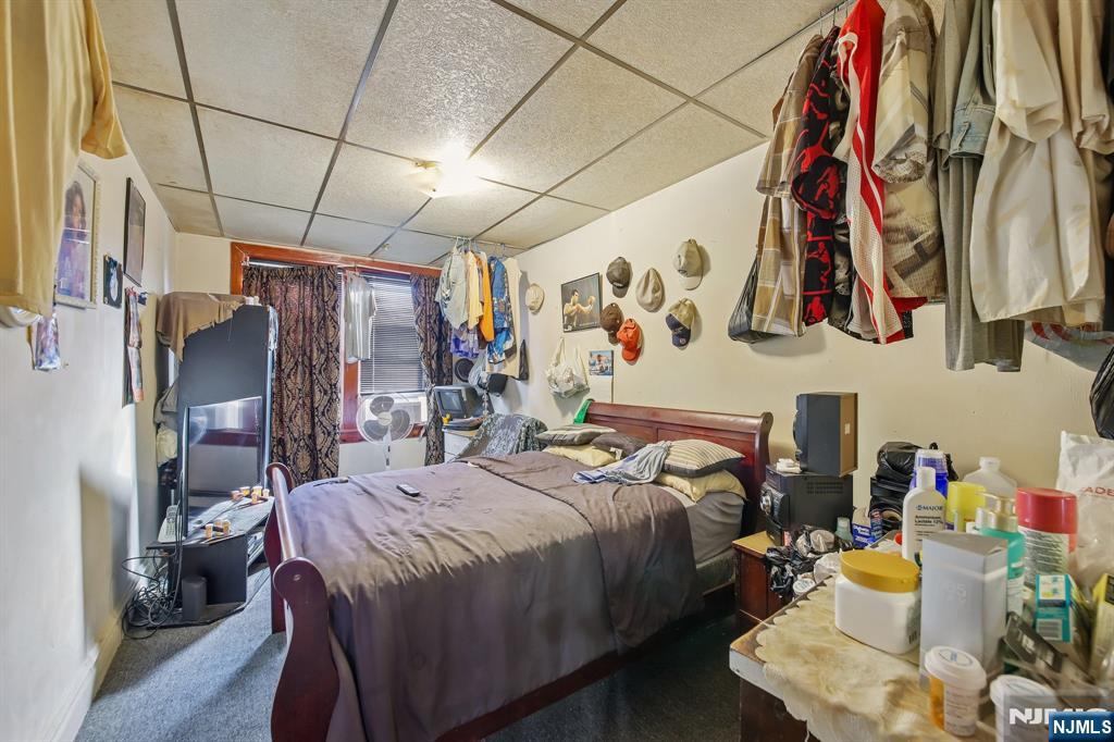 17 Myrtle Avenue