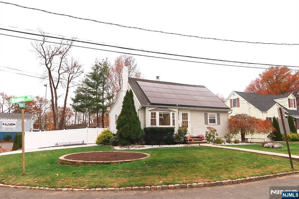 Homes for sale in Clark, NJ | 64 Ruddy Pl, Clark, NJ 07066 | MLS# 25043905