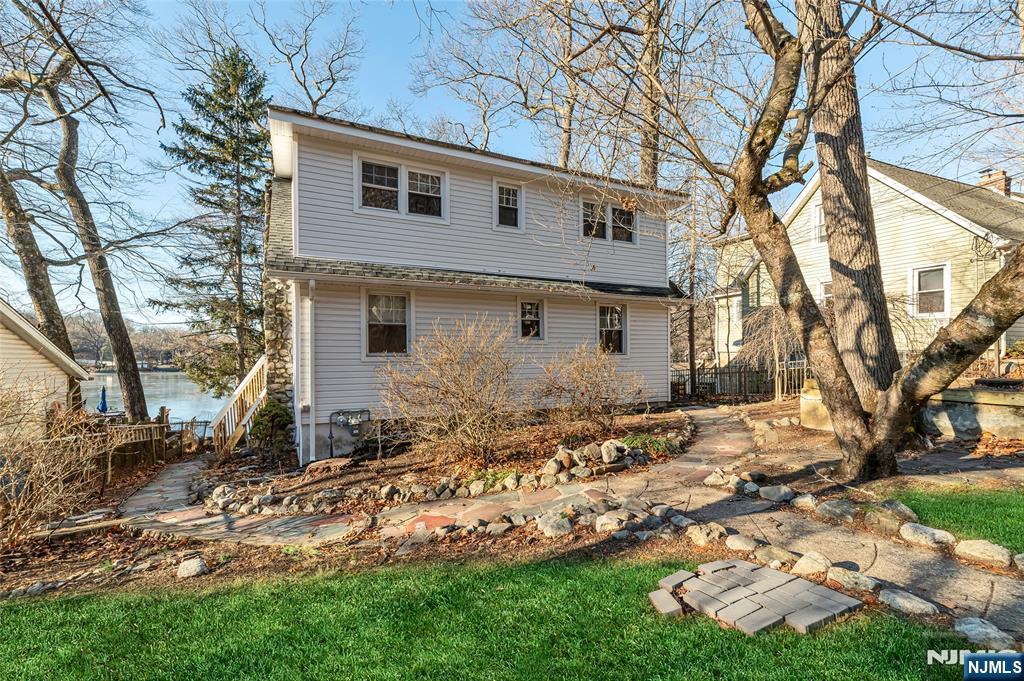 79 Rose Ter, Newark City, NJ, 07108-1618