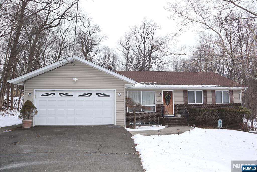 Homes for sale in North Haledon, NJ | 97 Squaw Brook Rd, North Haledon, NJ 07508 | MLS# 25043944