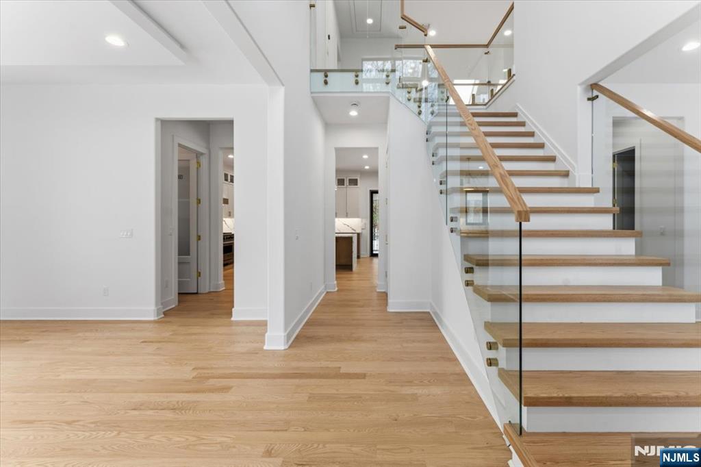 Homes for sale in Livingston, NJ | 83 Falcon Rd, Livingston, NJ 07039 | MLS# 25043993