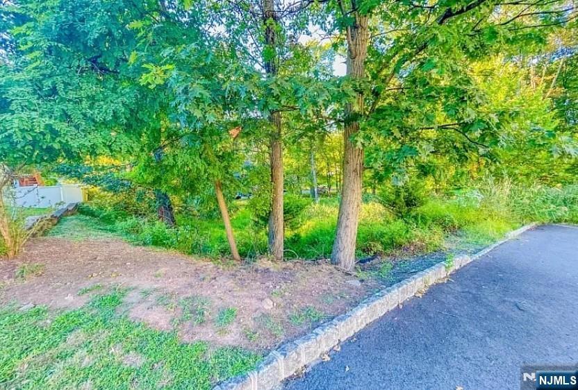 Homes for sale in West Orange, NJ | 1 Bachman Ter, West Orange, NJ 07052 | MLS# 25044144