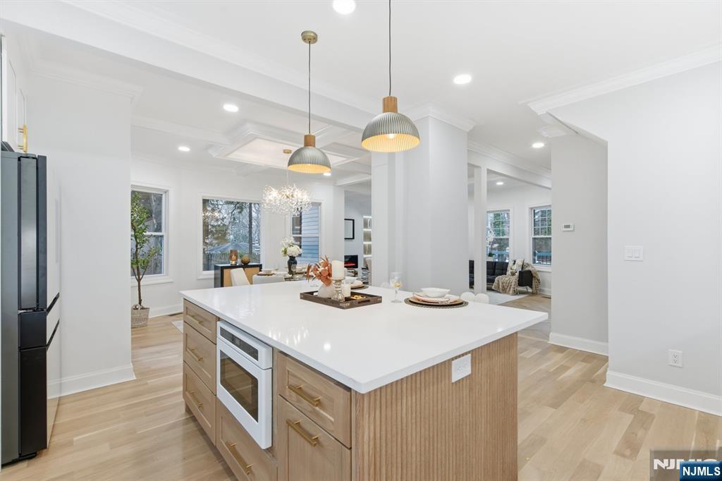 180 Crescent Avenue, Leonia, NJ, 07605