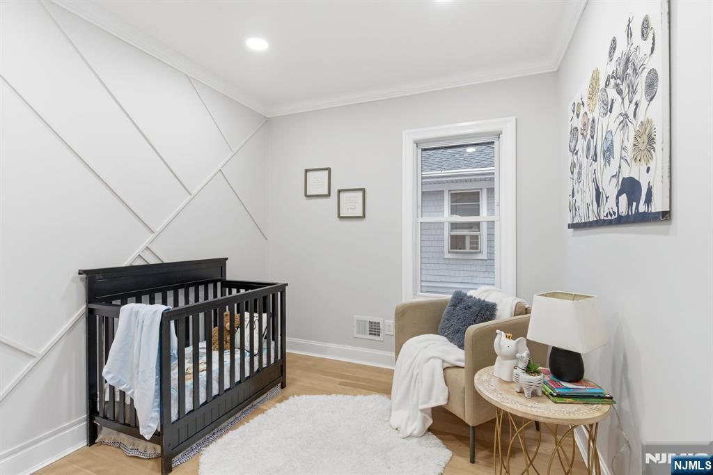 180 Crescent Avenue, Leonia, NJ, 07605