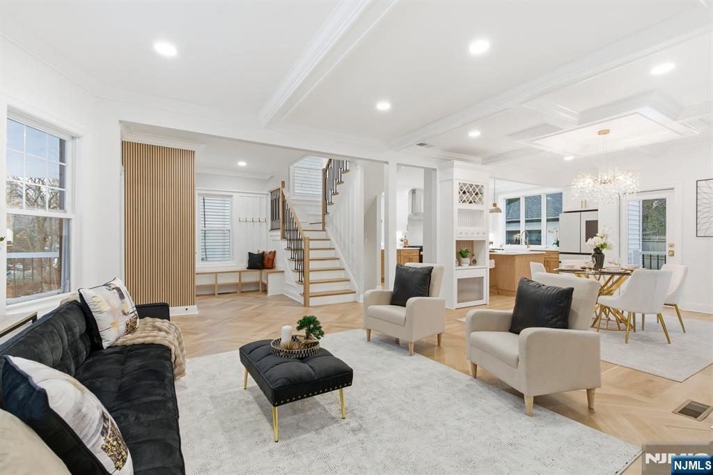 180 Crescent Avenue, Leonia, NJ, 07605