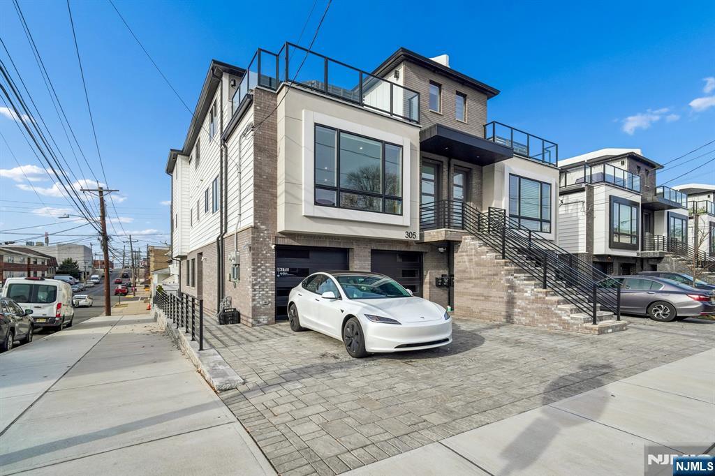 Homes for sale in Fairview, NJ | 305 8th St #2, Fairview, NJ 07022 | MLS# 26000433