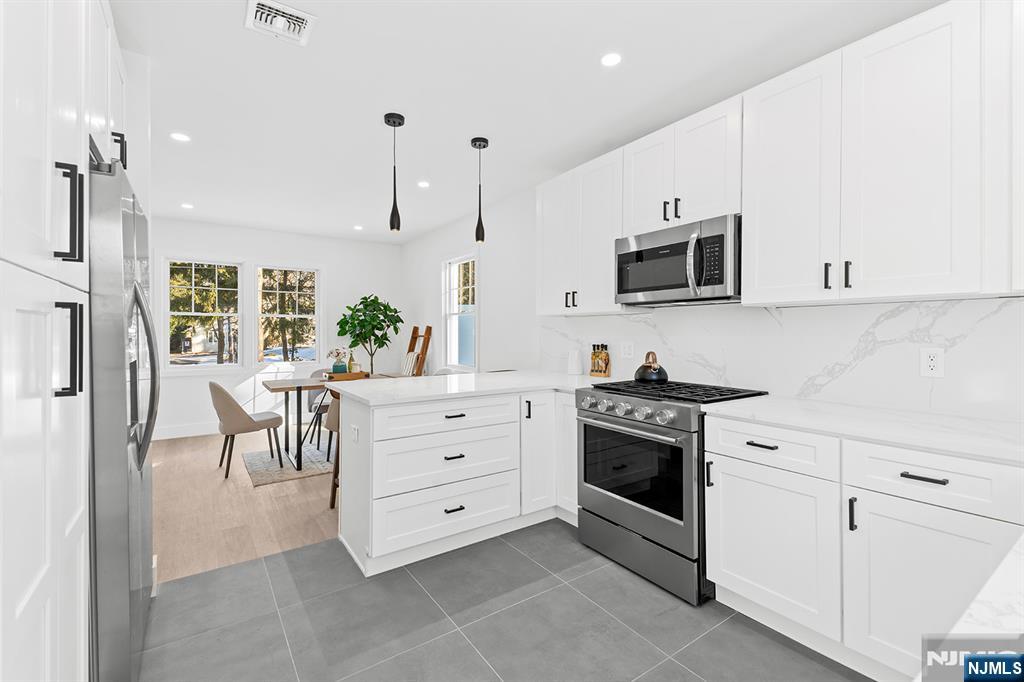 Homes for sale in Tenafly, NJ | 114 Hudson Ave, Tenafly, NJ 07670 | MLS# 26000493