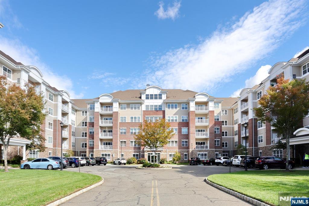 Homes for sale in Wanaque, NJ | 3214 Warrens Wy, Wanaque, NJ 07465 | MLS# 26000562