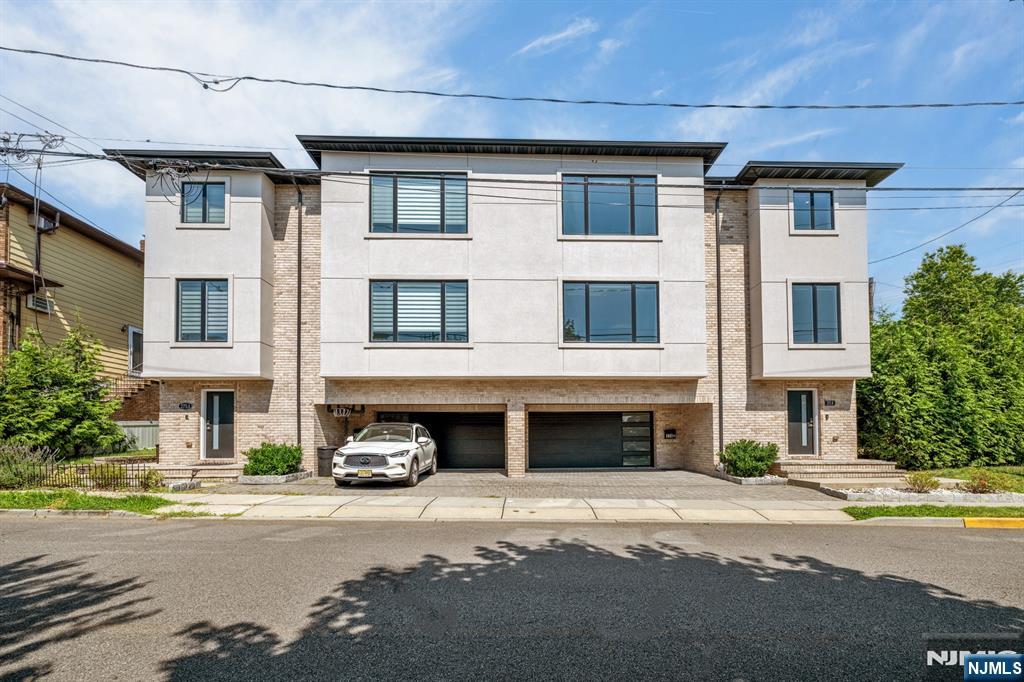 Homes for sale in Palisades Park, NJ | 275 14th #B, Palisades Park, NJ 07650 | MLS# 26000747