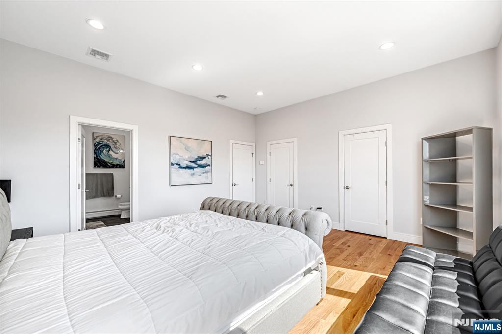 275 14th, #B, Palisades Park, NJ 07650 Listing Photo  20
