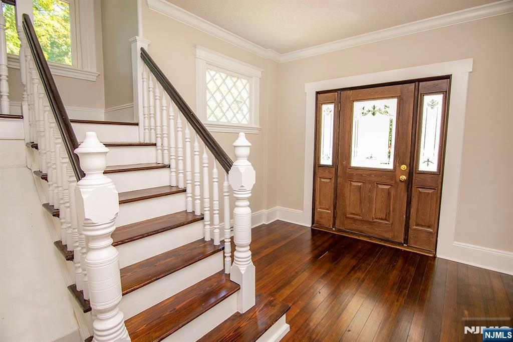 Homes for sale in Cresskill, NJ | 126 Grant Ave, Cresskill, NJ 07626 | MLS# 26000754