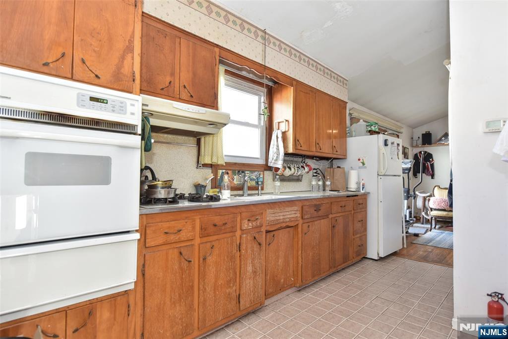 Homes for sale in Twp Of Washington, NJ | 638 Washington Ave, Twp Of Washington, NJ 07676 | MLS# 26000839