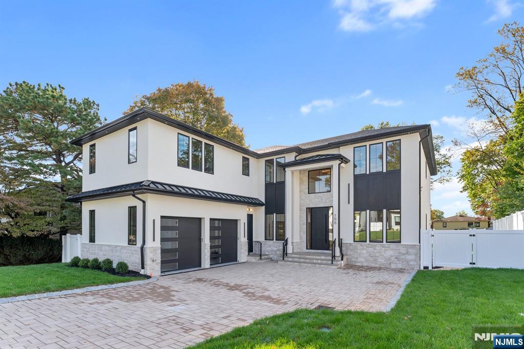 Homes for sale in Paramus, NJ | 156 Stuart St, Paramus, NJ 07652 | MLS# 26000913