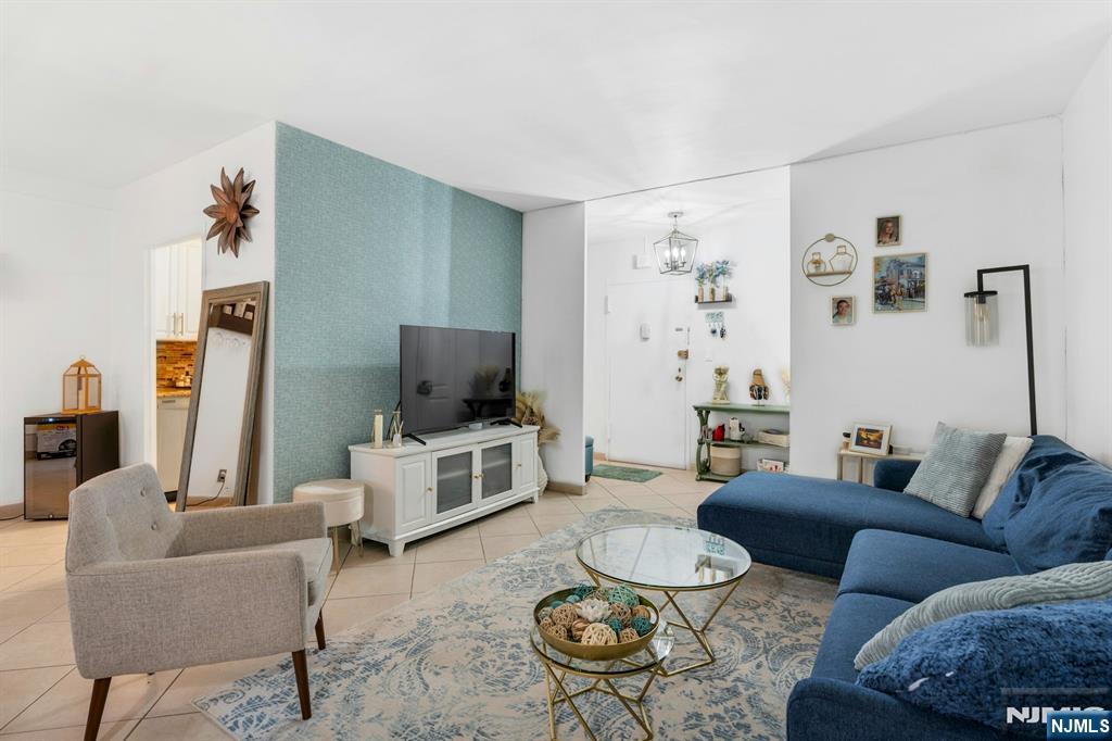 Homes for sale in Edgewater, NJ | 1375 River #LG, Edgewater, NJ 07020 | MLS# 26001071