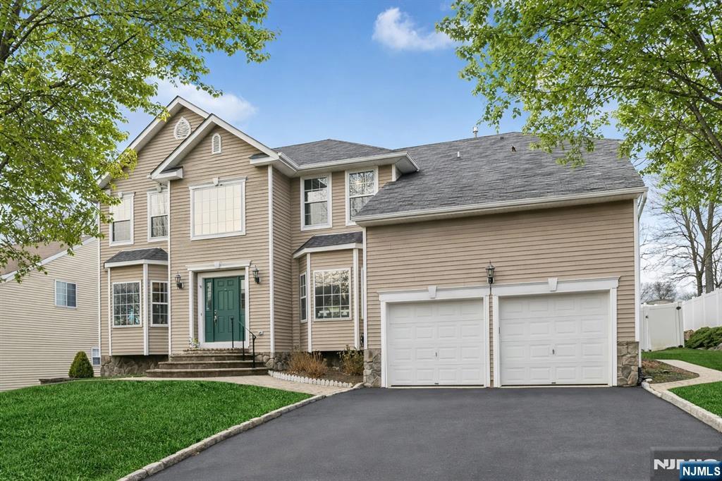 Homes for sale in Jefferson Township, NJ | 7 Winding Ridge Rd, Jefferson Township, NJ 07849 | MLS# 26001244