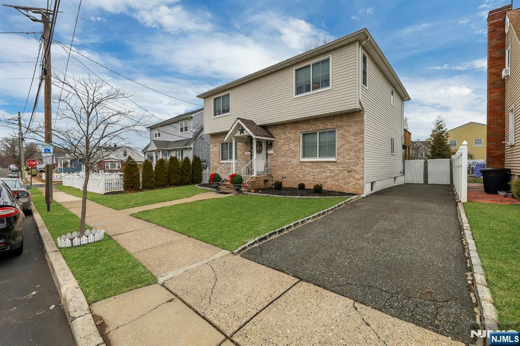 Homes for sale in Lodi, NJ | 93 Richmond St, Lodi, NJ 07644 | MLS# 26001300