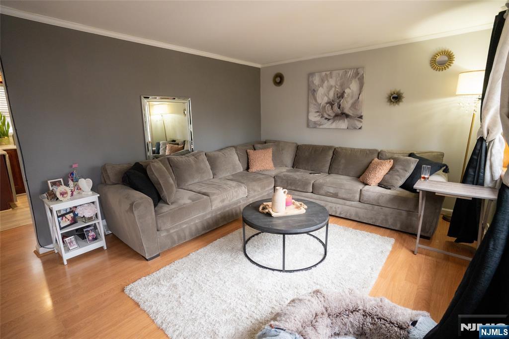 Homes for sale in Pequannock Township, NJ | 22 Greendale Ave, Pequannock Township, NJ 07444 | MLS# 26001316