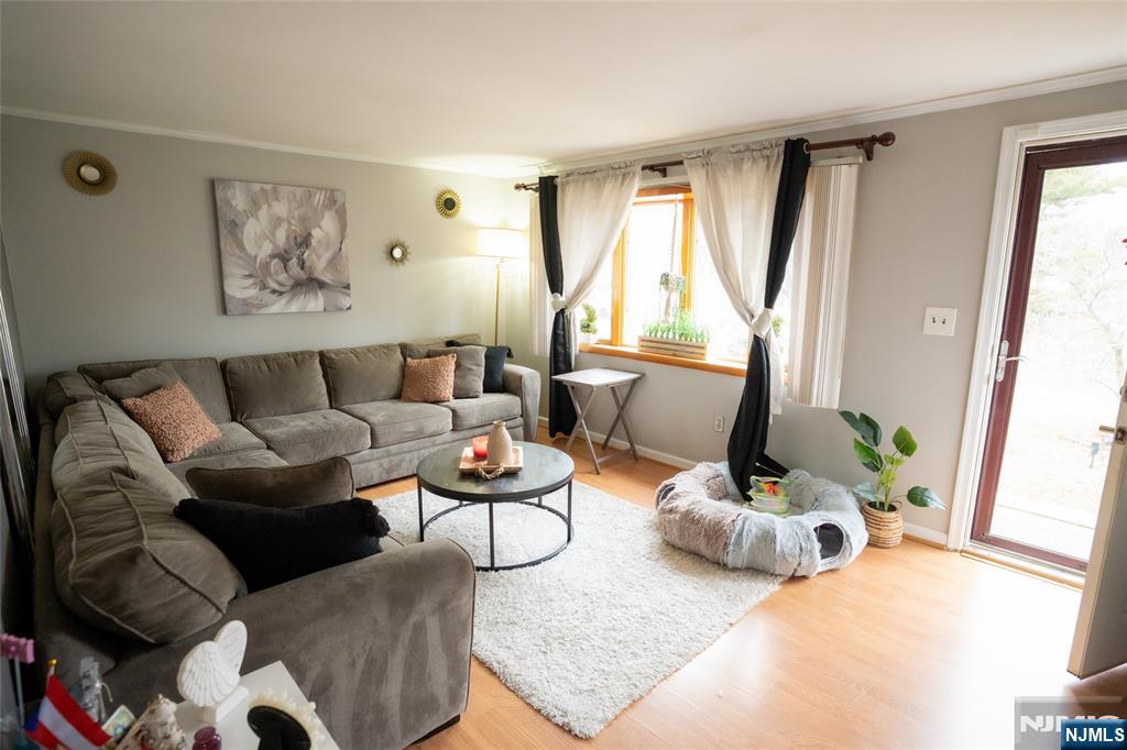 Homes for sale in Pequannock Township, NJ | 22 Greendale Ave, Pequannock Township, NJ 07444 | MLS# 26001316