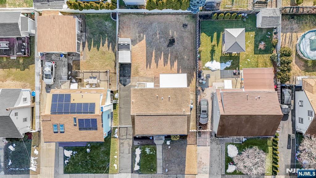 Homes for sale in Elmwood Park, NJ | 22 Falmouth Ave, Elmwood Park, NJ 07407 | MLS# 26001416