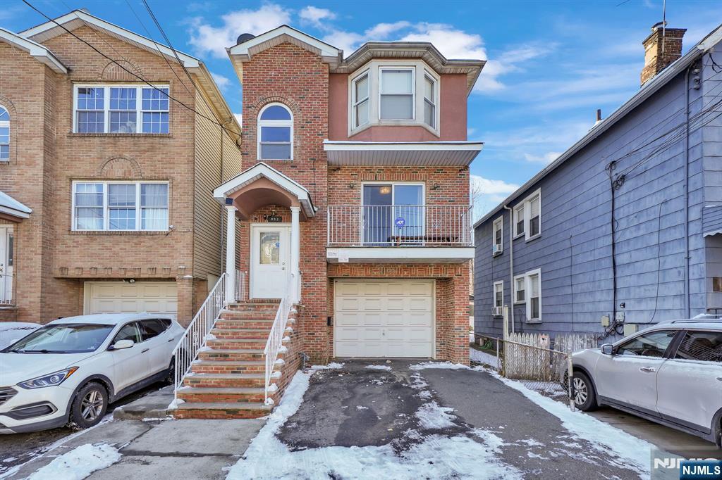 Homes for sale in Elizabeth, NJ | 952 Flora St, Elizabeth, NJ 07201 | MLS# 26001449