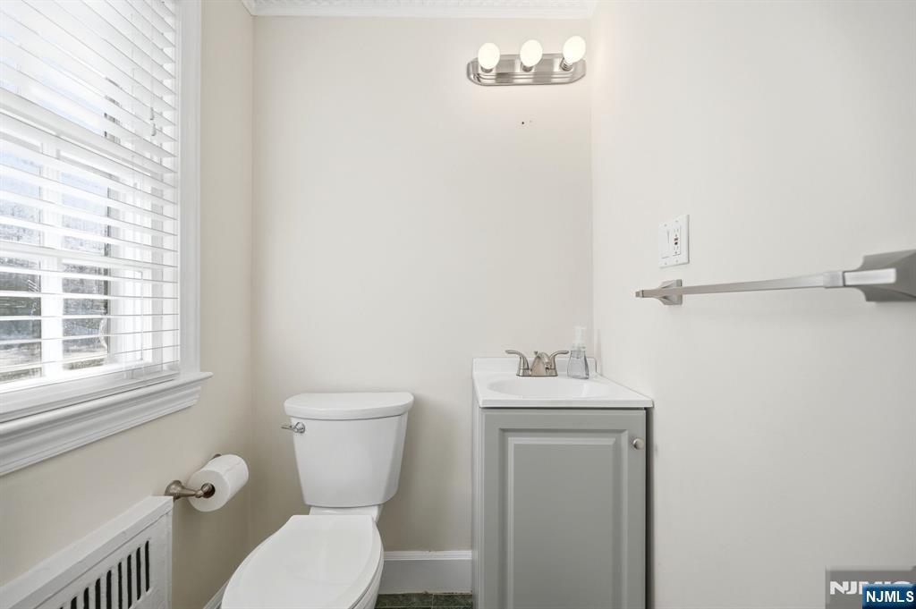 Homes for sale in Livingston, NJ | 34 W Lawn Rd, Livingston, NJ 07039 | MLS# 26001457