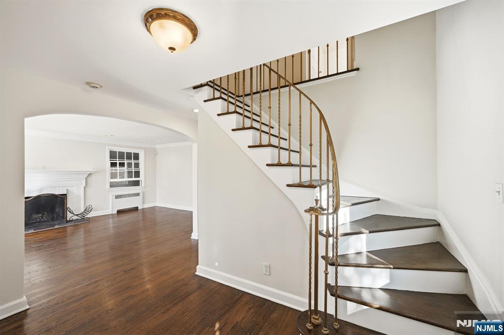 Homes for sale in Livingston, NJ | 34 W Lawn Rd, Livingston, NJ 07039 | MLS# 26001457