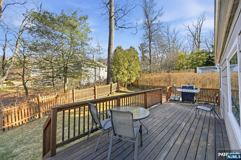 Homes for sale in Livingston, NJ | 34 W Lawn Rd, Livingston, NJ 07039 | MLS# 26001457