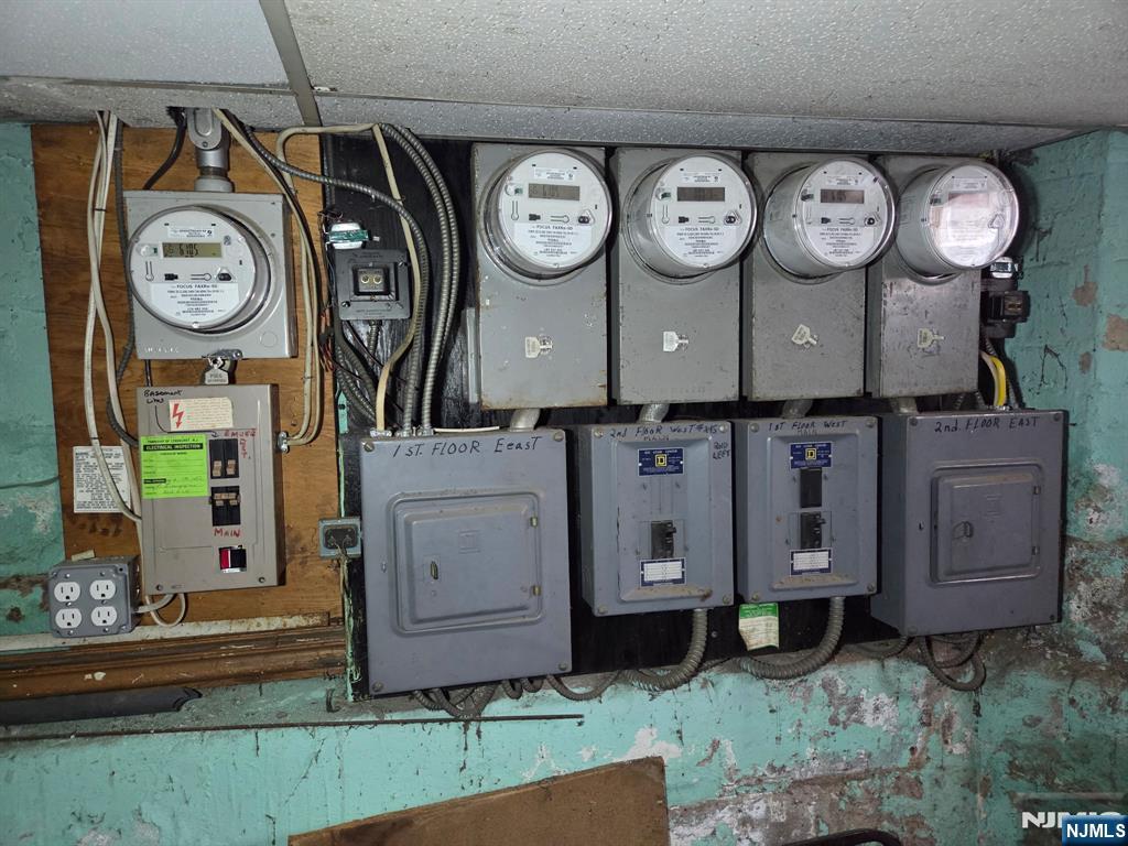 Homes for sale in Lyndhurst, NJ | 249-251 Court Ave, Lyndhurst, NJ 07071 | MLS# 26001501