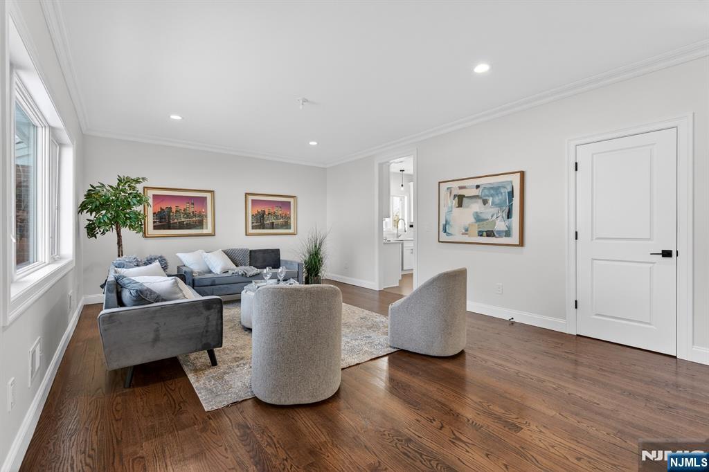 Homes for sale in Fair Lawn, NJ | 6 10 River Rd, Fair Lawn, NJ 07410 | MLS# 26001562