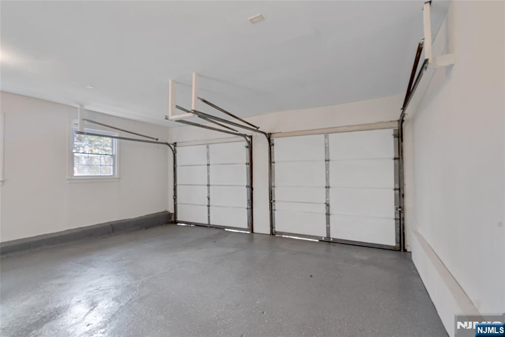 Homes for sale in Belvidere, NJ | 7 Winding Wy, Belvidere, NJ 07823 | MLS# 26001565