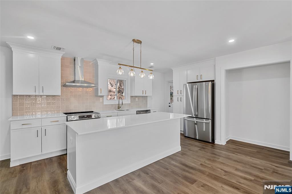 Homes for sale in Belvidere, NJ | 7 Winding Wy, Belvidere, NJ 07823 | MLS# 26001565