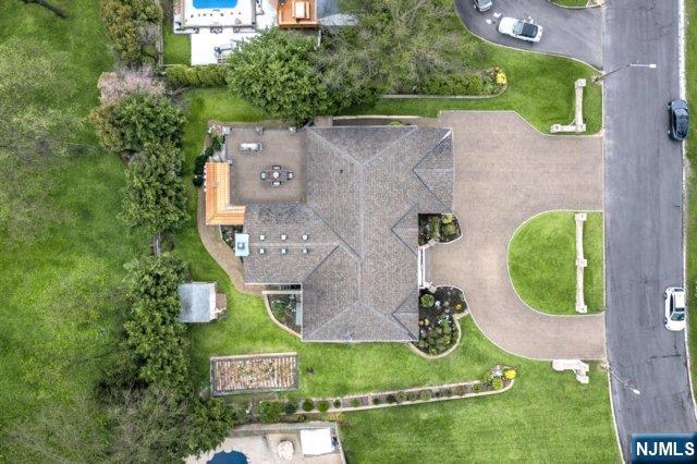 Homes for sale in Clark, NJ | 172 Briarheath Ln, Clark, NJ 07066 | MLS# 26001728