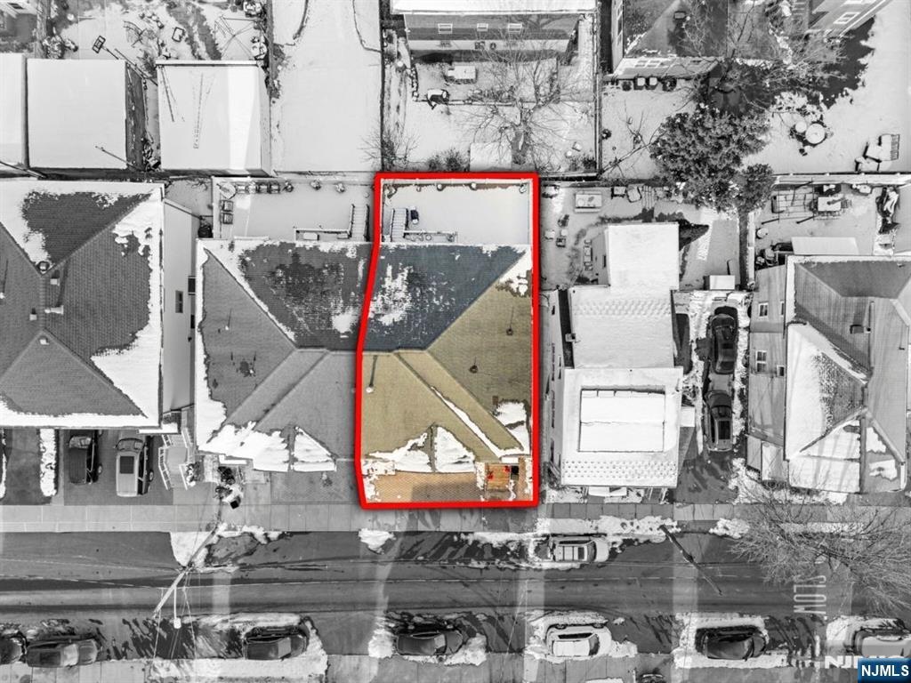 Homes for sale in Fairview, NJ | 385A Roosevelt, Fairview, NJ 07022 | MLS# 26001740