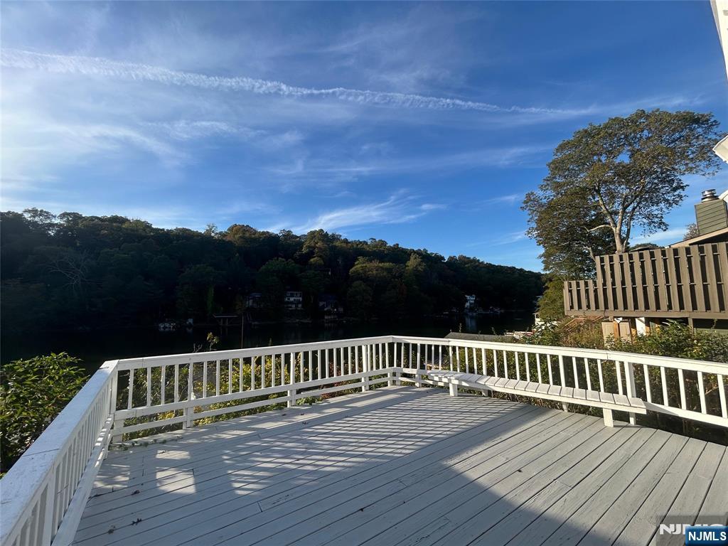 Homes for sale in Hopatcong, NJ | 38 River Styx Rd, Hopatcong, NJ 07843 | MLS# 26001874