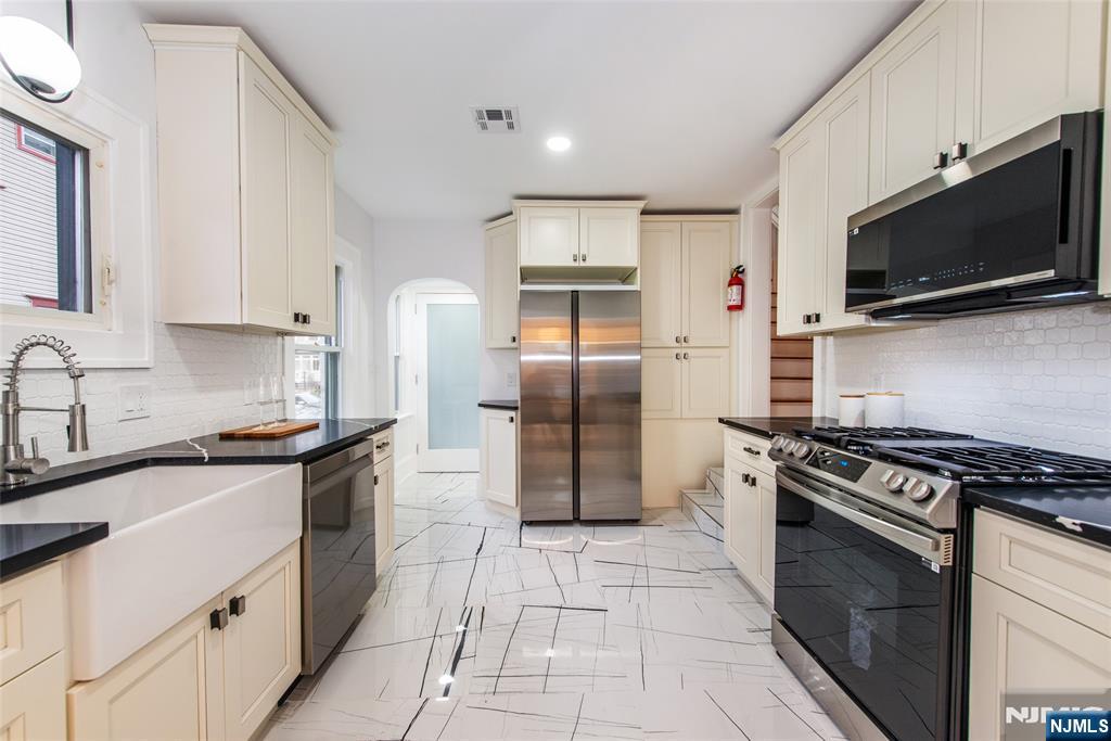 Homes for sale in South Orange Village, NJ | 570 Cameron, South Orange Village, NJ 07079 | MLS# 26001925