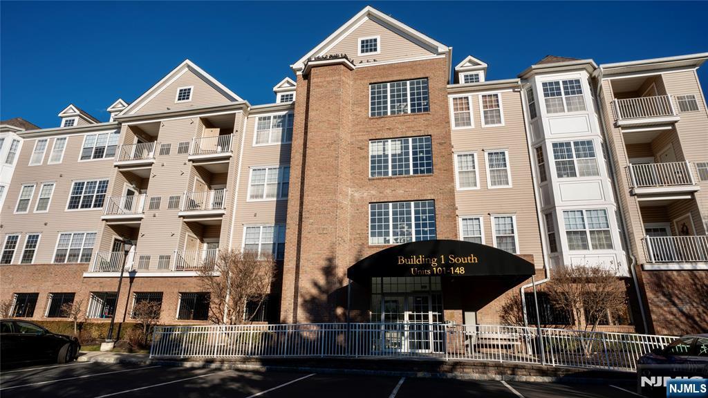 Homes for sale in Elmwood Park, NJ | 113 Cory Ln #113, Elmwood Park, NJ 07407 | MLS# 26001986