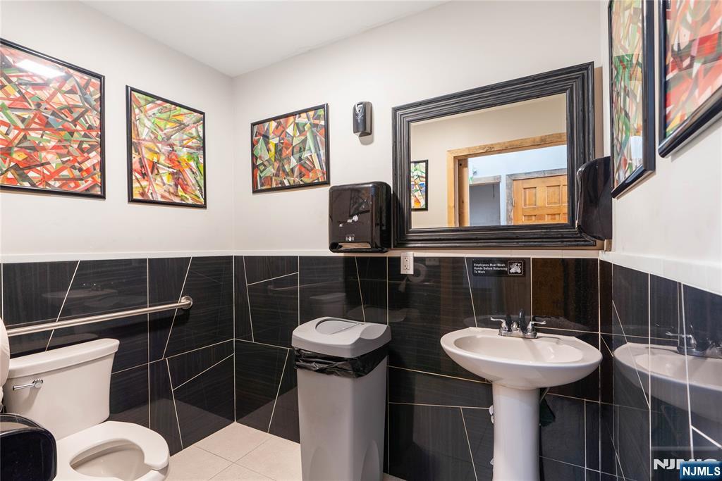 183 Boulevard, Hasbrouck Heights, NJ, 07604