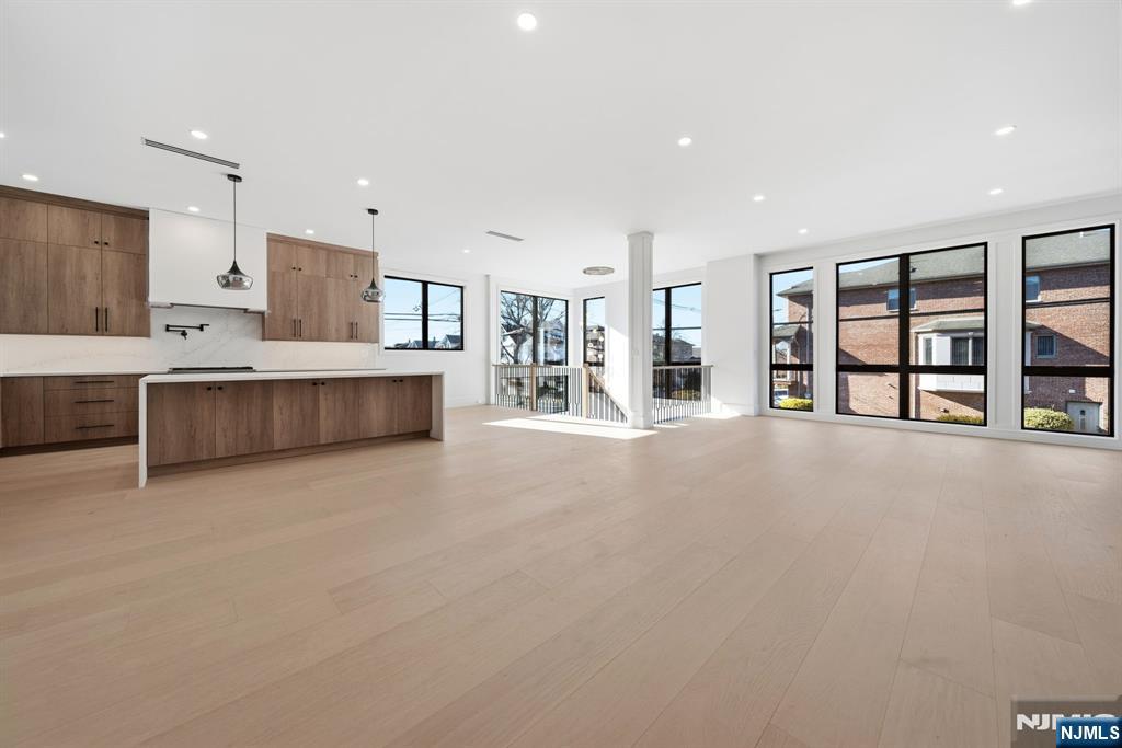 Homes for sale in Palisades Park, NJ | 117 Henry St, Palisades Park, NJ 07650 | MLS# 26002096