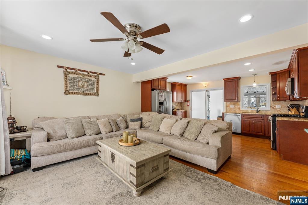 Homes for sale in Hawthorne, NJ | 186 10Th Ave, Hawthorne, NJ 07506 | MLS# 26002278