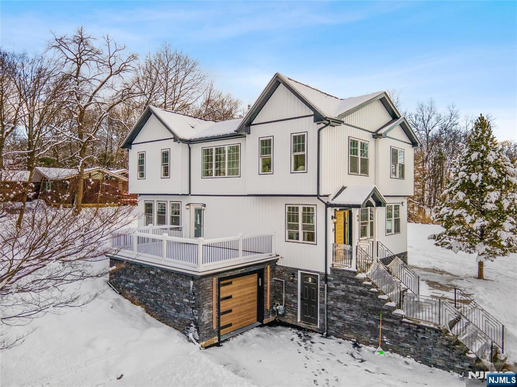 Homes for sale in Woodland Park, NJ | 10 Old Rifle Camp Rd, Woodland Park, NJ 07424 | MLS# 26002291