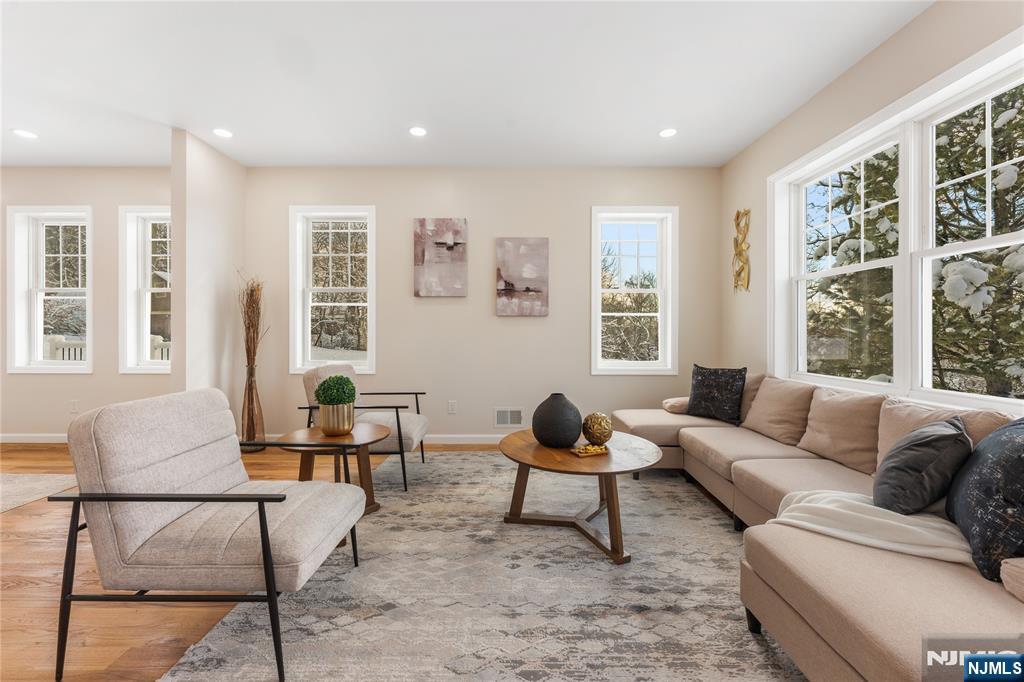 Homes for sale in Woodland Park, NJ | 10 Old Rifle Camp Rd, Woodland Park, NJ 07424 | MLS# 26002291