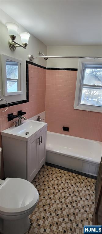 689 Godwin, #2, Midland Park, NJ 07432 Listing Photo  12
