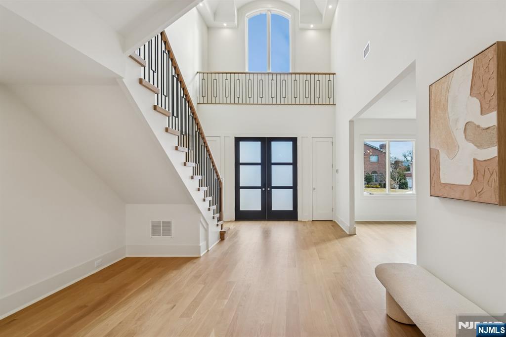 Homes for sale in Englewood Cliffs, NJ | 50 Roberts Rd, Englewood Cliffs, NJ 07632 | MLS# 26002406