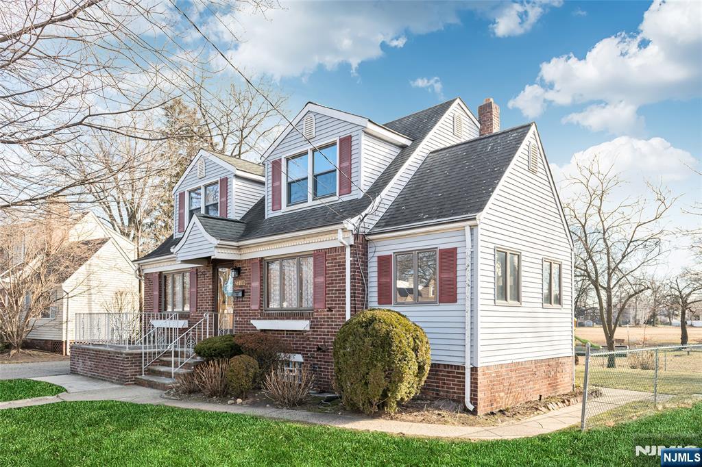 Homes for sale in Fair Lawn, NJ | 27-10 Urban Pl, Fair Lawn, NJ 07410 | MLS# 26002437