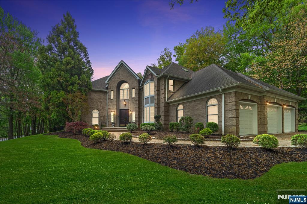 Homes for sale in Norwood, NJ | 54 Mohawk Ave, Norwood, NJ 07648 | MLS# 26002444