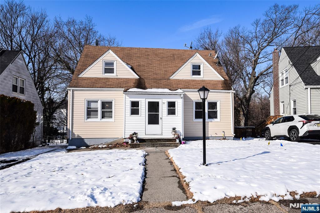 Homes for sale in Haledon, NJ | 31 Aberdeen, Haledon, NJ 07509 | MLS# 26002503