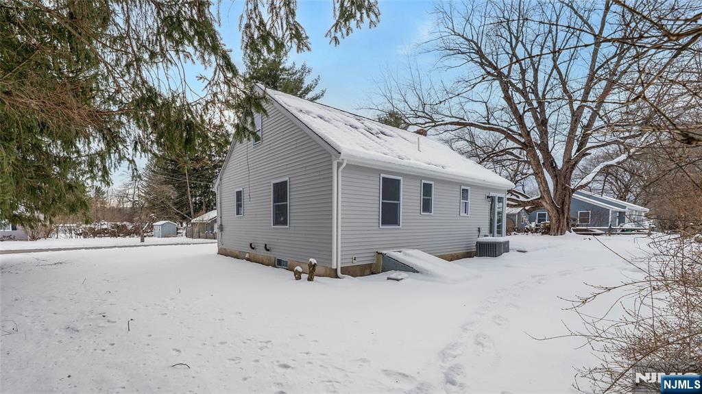 Homes for sale in Newton, NJ | 116 Sunset Blvd, Newton, NJ 07860 | MLS# 26002522