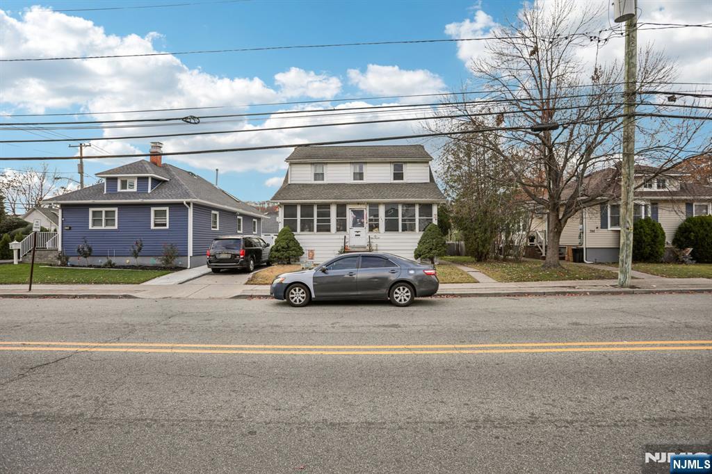 Homes for sale in Hawthorne, NJ | 762 Lafayette Ave, Hawthorne, NJ 07506 | MLS# 26002524